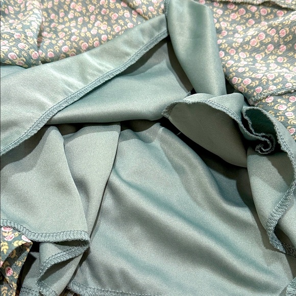 NWTFrancesca‘s Square Neck, Bell-Sleeved Dress, XS Green - Picture 4 of 5